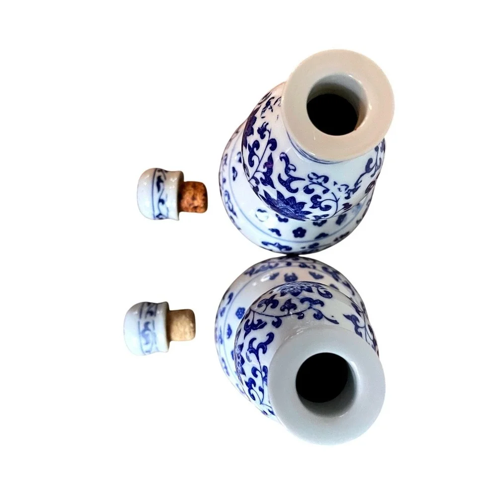 Beautiful Set Vtg Chinese Blue & White Double Gourd Porcelain Bottles Jingdezhen